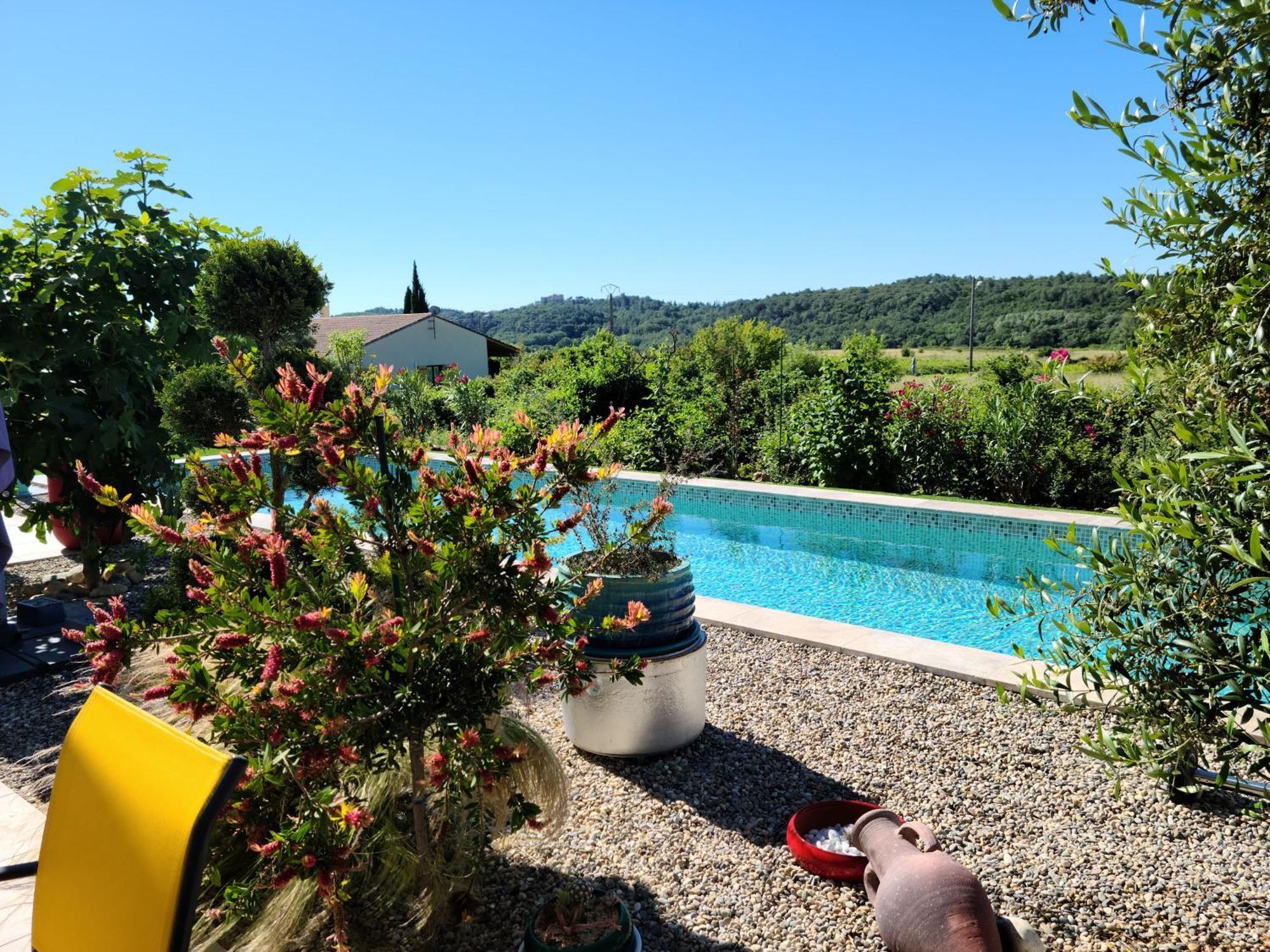 Les Papillons D'Uzes Bed and Breakfast Saint-Laurent-la-Vernède Buitenkant foto